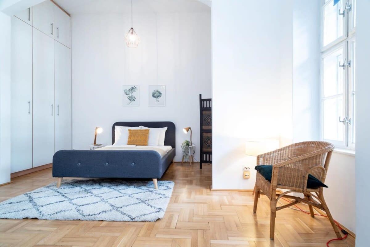 Lovely Downtown Apartment Close To The Basilica Budapest Eksteriør billede