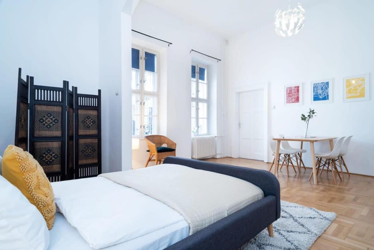 Lovely Downtown Apartment Close To The Basilica Budapest Eksteriør billede