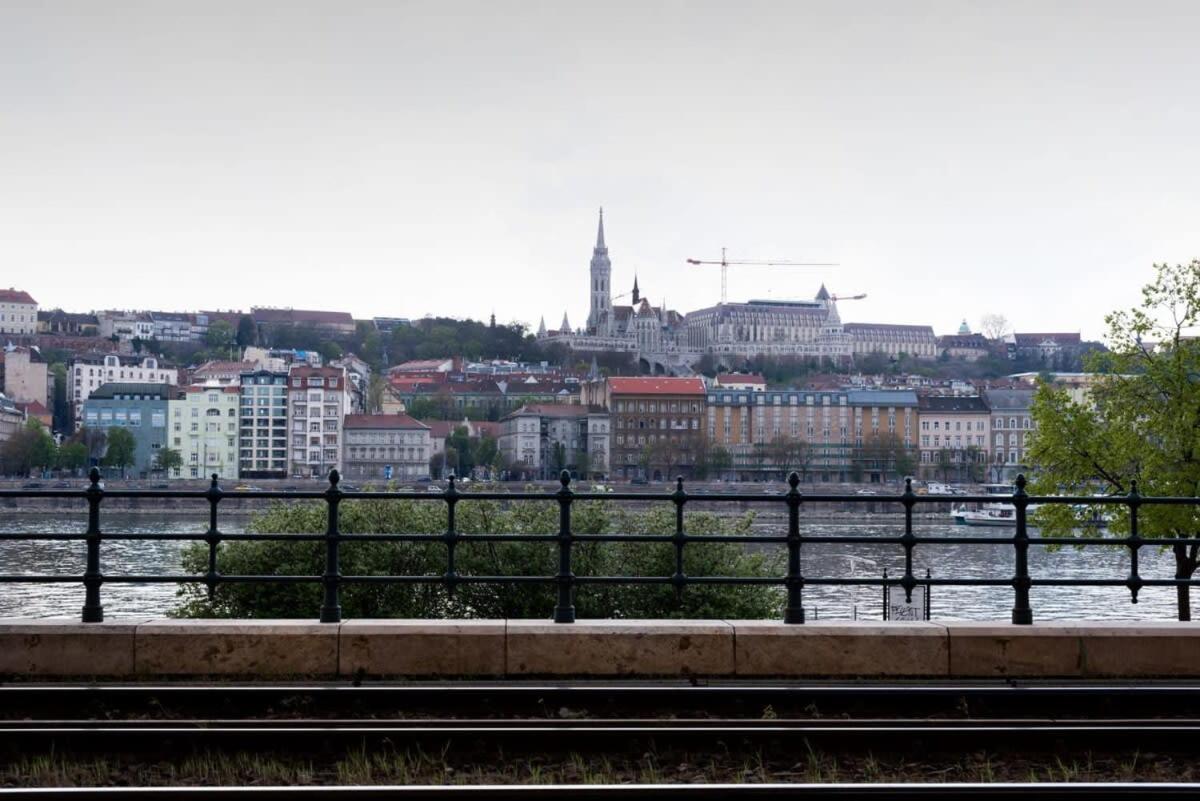 Lovely Downtown Apartment Close To The Basilica Budapest Eksteriør billede