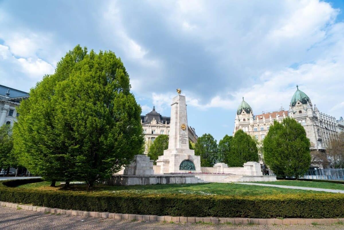 Lovely Downtown Apartment Close To The Basilica Budapest Eksteriør billede